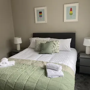 https://luxury-1-bedroom-city-apartment.belfasthotelsireland.com