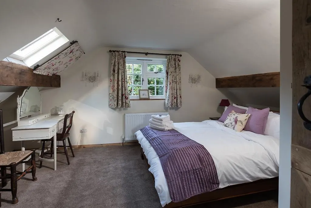 The Snug Vila Bath